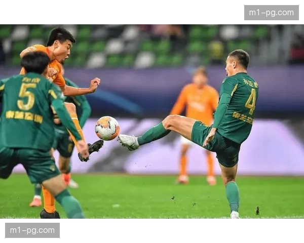 三镇墨西哥主帅莫拉接手 菲尔米诺卡迪斯重塑进攻体系